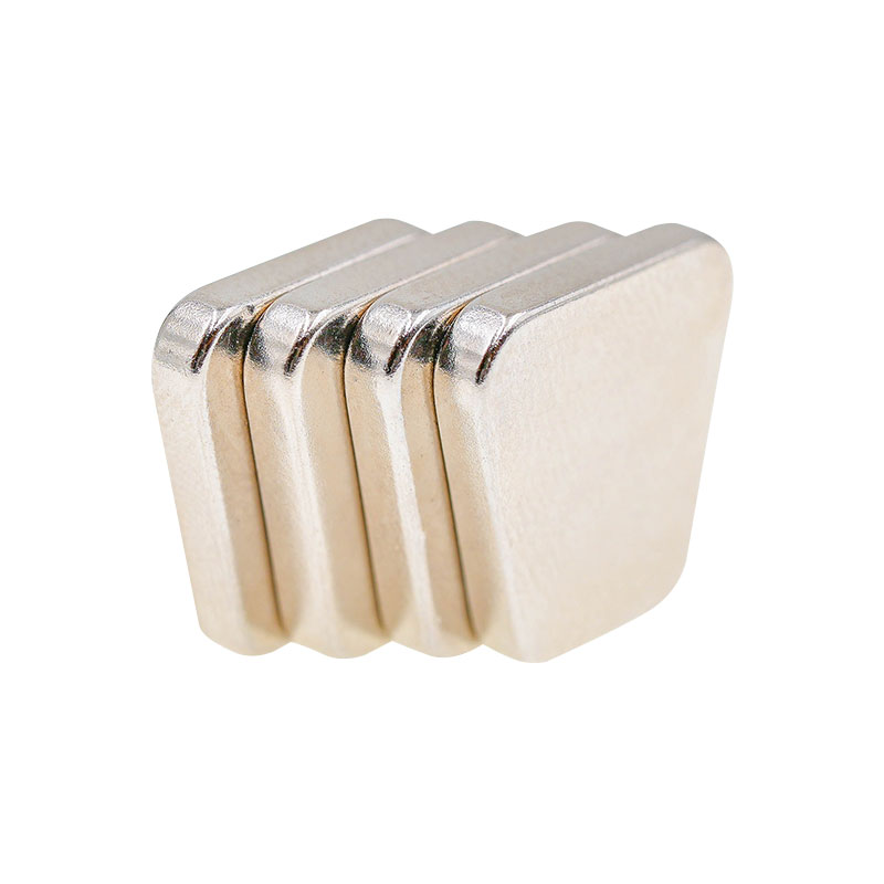 Aimant permanent trapézoïdal