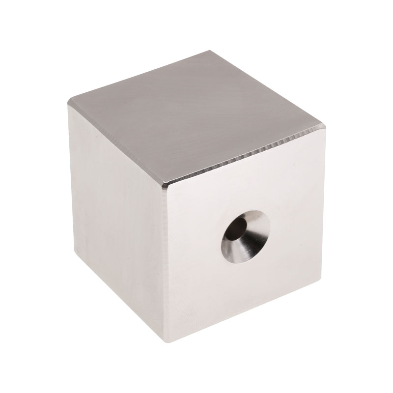 Aimant permanent de forme personnalisée